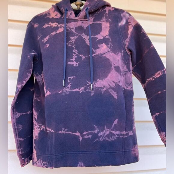 Lululemon purple/maroon tie-dye hooded long-sleeved sweater, drawstring, size 4 - Picture 2 of 14